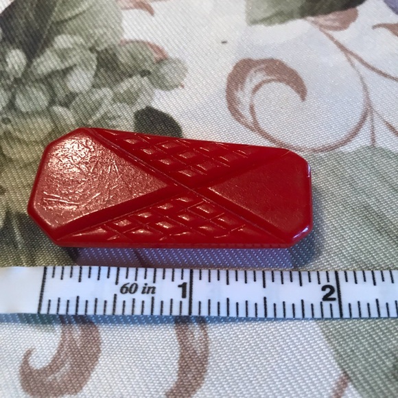 VINTAGE RED LAPEL OR SHOULDER BROOCHES - Picture 2 of 8